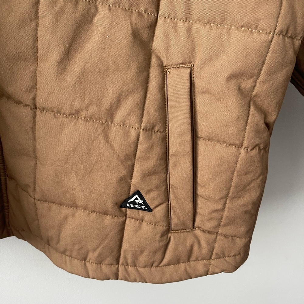 Men’s Ridgecut Quilted Jacket - Picture 2 of 6